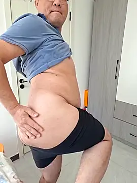 a jie online show from December 2025 01:02:02 AM