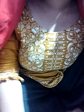 hottyrose69 online show from December 2025 01:41:02 PM