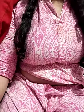 hottyrose69 online show from February 2026 03:01:01 PM