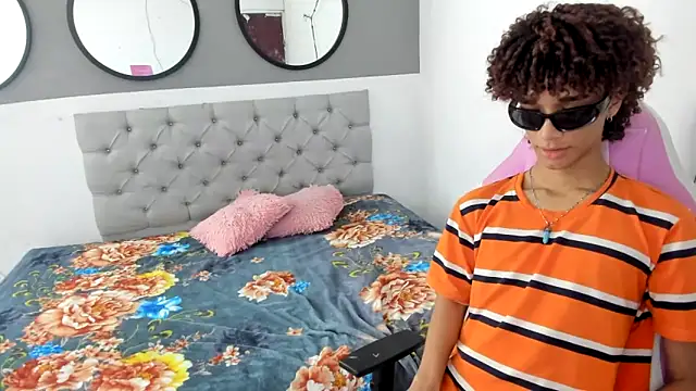 Jessica laan online show from December 2025 08:49:02 PM