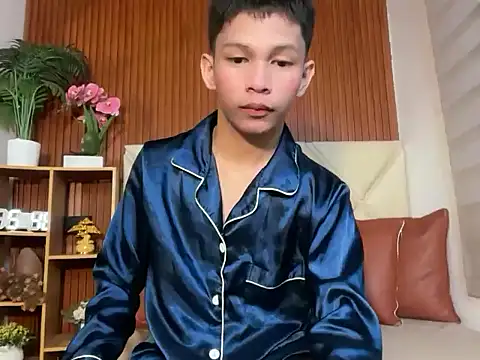 TheBoyAboveYou online show from February 2026 03:53:01 PM