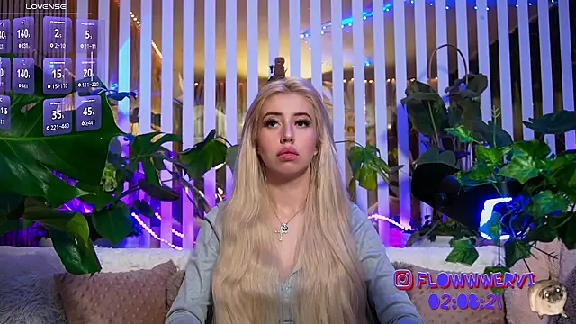 FlowweerGirl online show from February 2026 06:37:02 PM