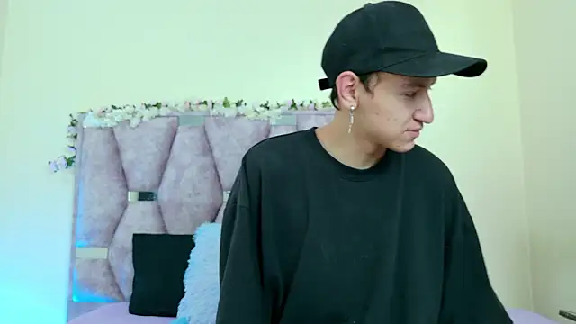 iris and damian online show from February 2026 05:18:02 PM