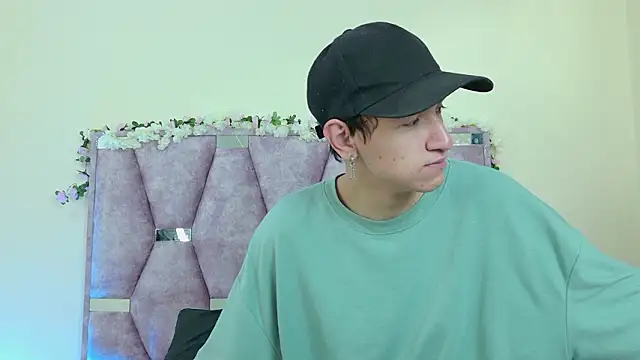 iris and damian online show from February 2026 05:20:01 PM