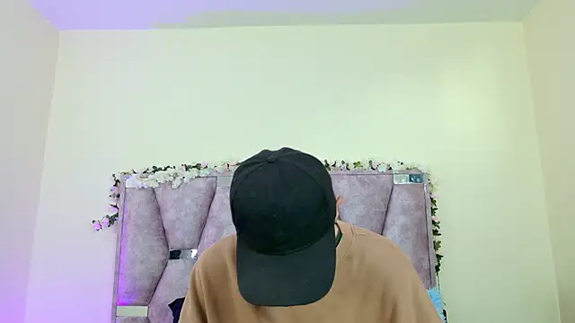 iris and damian online show from February 2026 05:20:01 PM