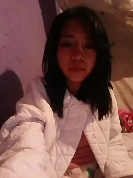 Snapshot of Honey_bun06 chatting on December 2025 06:51:01 AM Honey bun06 online show from December 2025 06:51:01 AM