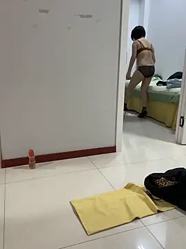 luckybaby666999 online show from April 2026 11:43:01 AM