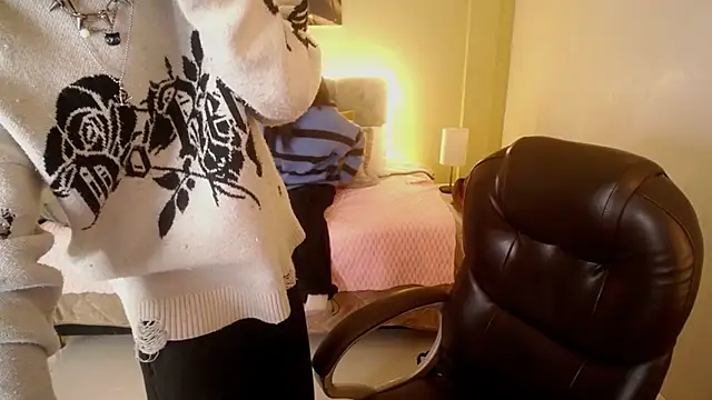 Eros Nyx  online show from December 2025 03:33:02 AM