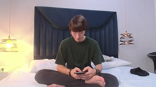Snapshot of JeffBellfort chatting on June 2026 08:51:01 PM JeffBellfort online show from June 2026 08:51:01 PM