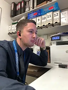 dirtyanal23 online show from December 2025 08:39:02 PM