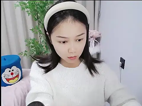 mili923 online show from December 2025 07:01:02 AM