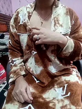 Snapshot of Tanya_Sharma98 chatting on December 2025 09:37:02 AM Tanya Sharma98 online show from December 2025 09:37:02 AM