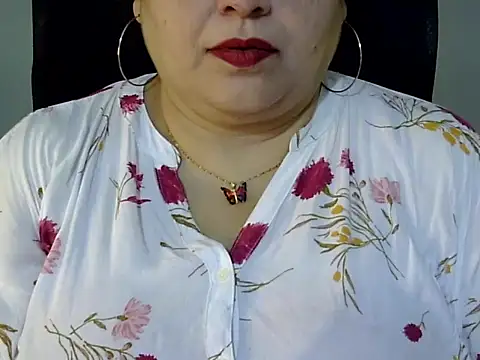 Snapshot of Soniya_Sha chatting on April 2026 01:41:01 PM Soniya Sha online show from April 2026 01:41:01 PM