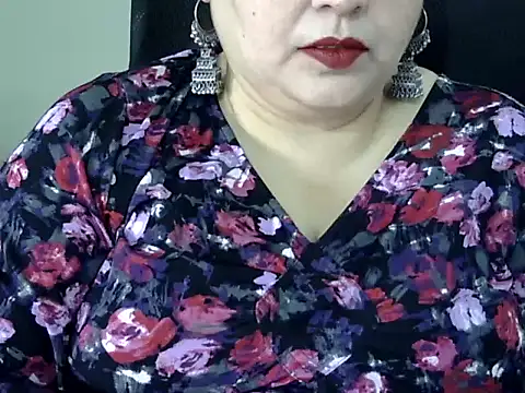 Snapshot of Soniya_Sha chatting on April 2026 07:03:02 AM Soniya Sha online show from April 2026 07:03:02 AM