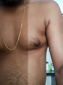 Snapshot of boyfromMum_bai chatting on April 2026 03:22:01 AM boyfromMum bai online show from April 2026 03:22:01 AM