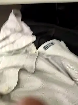 Snapshot of boyfromMum_bai chatting on April 2026 09:13:01 AM boyfromMum bai online show from April 2026 09:13:01 AM