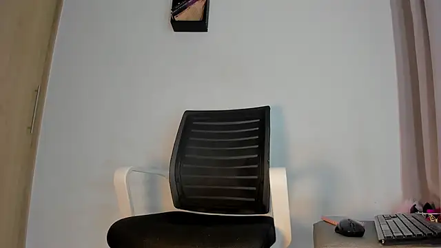 Nanny 11 online show from April 2026 11:05:02 PM