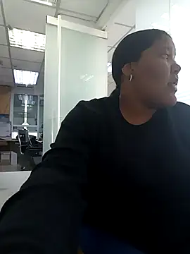 Snapshot of VaneandRossy chatting on April 2026 08:50:01 PM VaneandRossy online show from April 2026 08:50:01 PM