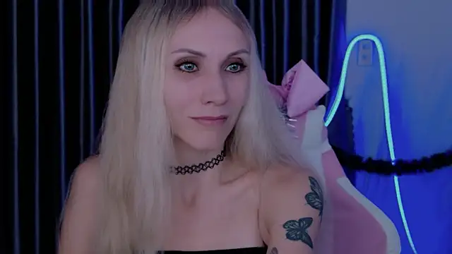 betty xoxoo online show from January 2026 01:24:02 PM