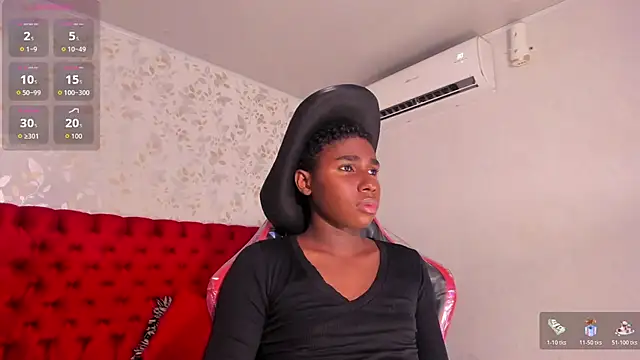 teylor lovee online show from February 2026 08:58:01 PM