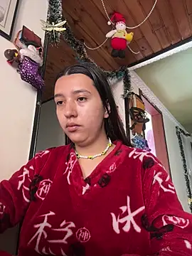 Snapshot of Alix_Rousses21 chatting on December 2025 04:15:01 PM Alix Rousses21 online show from December 2025 04:15:01 PM