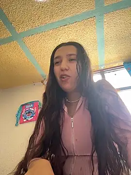 Snapshot of Alix_Rousses21 chatting on March 2026 07:31:01 PM Alix Rousses21 online show from March 2026 07:31:01 PM