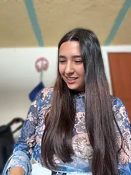 Snapshot of Alix_Rousses21 chatting on April 2026 03:35:01 PM Alix Rousses21 online show from April 2026 03:35:01 PM