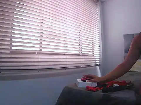 Snapshot of Fernanda_andrew chatting on April 2026 03:26:01 PM Fernanda andrew online show from April 2026 03:26:01 PM