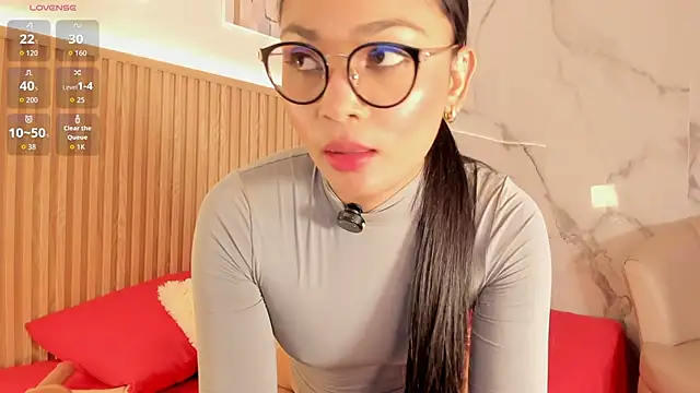 Mia mystic  online show from January 2026 05:27:02 PM