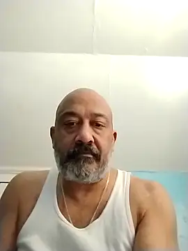 coach7823 online show from December 2025 05:09:01 PM