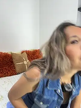 sandrafarrely online show from April 2026 02:20:02 AM