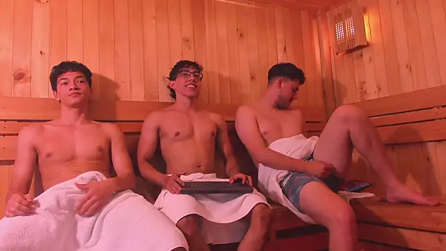 Snapshot of big__friends chatting on April 2026 09:26:02 PM big friends online show from April 2026 09:26:02 PM