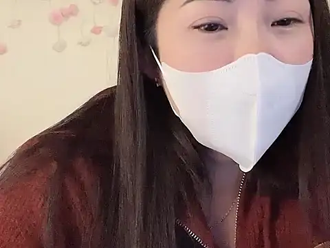 Snapshot of Mimy18 chatting on February 2026 04:55:01 PM Mimy18 online show from February 2026 04:55:01 PM