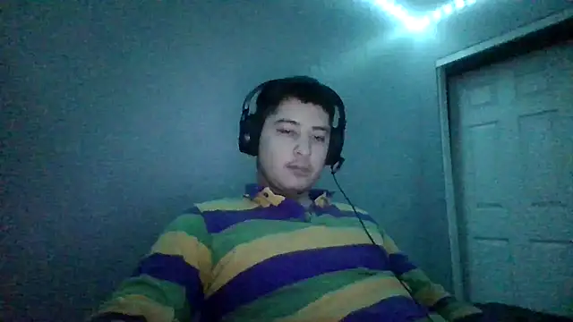 Snapshot of hotcaramelcream chatting on December 2025 03:37:02 AM hotcaramelcream online show from December 2025 03:37:02 AM