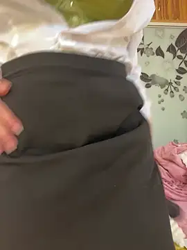 Snapshot of bibi347127 chatting on April 2026 01:59:02 AM bibi347127 online show from April 2026 01:59:02 AM