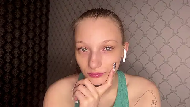 Snapshot of Cleonoth2o chatting on March 2026 06:12:02 PM Cleonoth2o online show from March 2026 06:12:02 PM