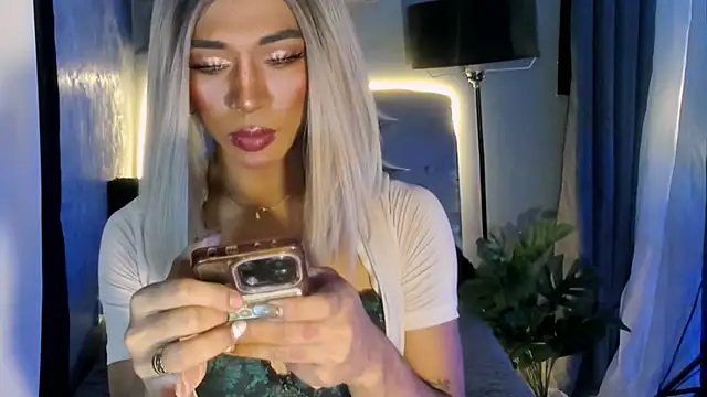 Snapshot of TsBlackHORSECOCKcalix chatting on April 2026 04:53:02 PM TsBlackHORSECOCKcalix online show from April 2026 04:53:02 PM