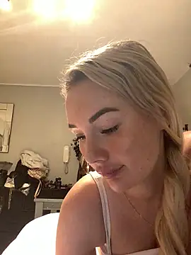 Snapshot of xxxsophxxx21 chatting on December 2025 06:27:02 PM xxxsophxxx21 online show from December 2025 06:27:02 PM