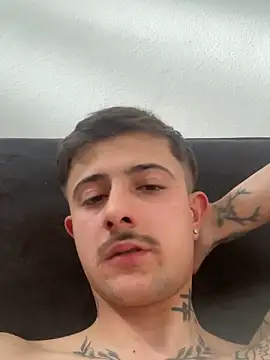 Snapshot of Jason_offizell chatting on April 2026 12:21:01 PM Jason offizell online show from April 2026 12:21:01 PM