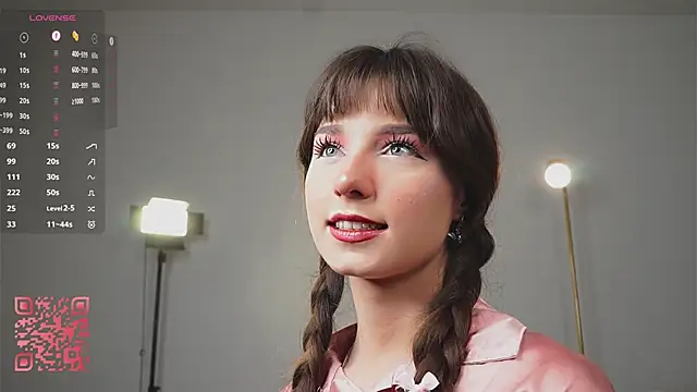 Lanenger online show from December 2025 09:00:01 PM