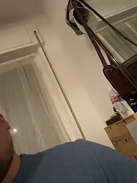 CharlyAlfa22 online show from February 2026 11:43:02 PM