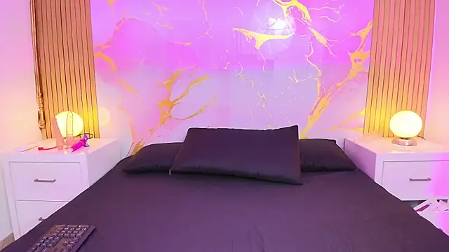 AprillRoss online show from January 2026 11:27:02 AM