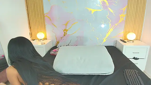 AprillRoss online show from February 2026 12:23:01 PM