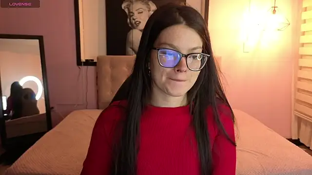 Snapshot of Sara_valderrama_ chatting on April 2026 12:38:02 PM Sara valderrama online show from April 2026 12:38:02 PM