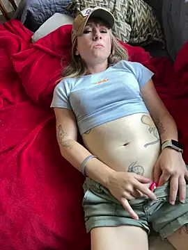 alluringpixie online show from April 2026 03:41:02 PM