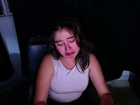 mia walker22 online show from December 2025 01:45:01 AM