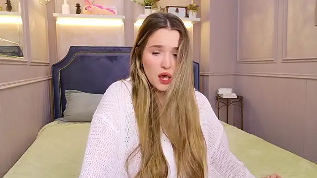 Lina Sinerz online show from February 2026 08:27:02 PM