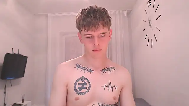 Snapshot of Fredd_Xanders chatting on June 2026 05:14:02 PM Fredd Xanders online show from June 2026 05:14:02 PM