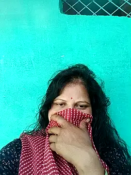 Snapshot of Miss_Varma chatting on December 2025 08:31:01 AM Miss Varma online show from December 2025 08:31:01 AM