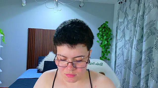 Snapshot of geminis_xxx chatting on April 2026 04:07:02 AM geminis xxx online show from April 2026 04:07:02 AM